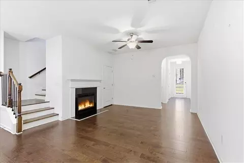 Living - 1000 Belfry Ter, Fairburn, GA 30213 photo 2 of 3