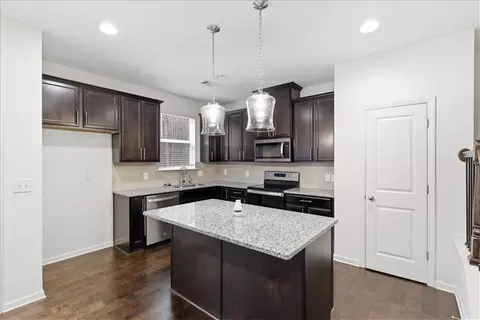 Kitchen - 1000 Belfry Ter, Fairburn, GA 30213 photo 1 of 3