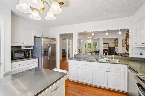 Kitchen - 3736 E Bay St, Duluth, GA 30096 photo 2 of 3