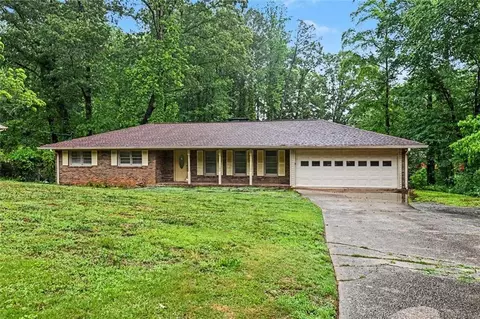 1184 Flamingo Dr, Austell, GA 30168