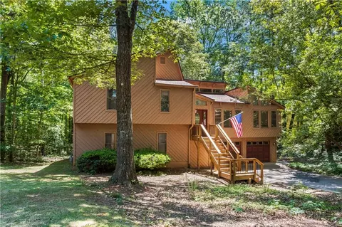 2104 Mitchell Ct, Marietta, GA 30062