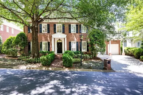 15 Old Paces Pl, Atlanta, GA 30327
