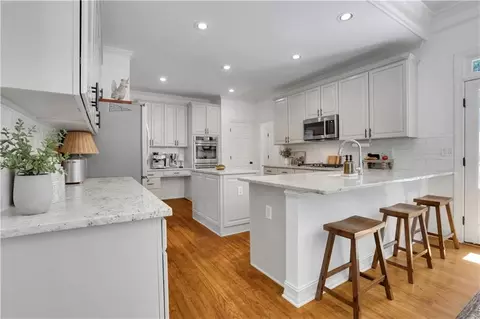 Kitchen - 550 Heron Run Ct, Milton, GA 30004 photo 3 of 5