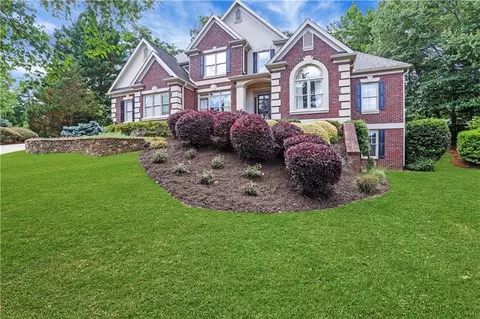 Exterior - 550 Heron Run Ct, Milton, GA 30004 photo 4 of 16