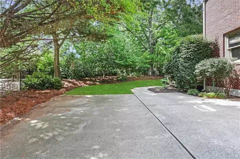 Exterior - 550 Heron Run Ct, Milton, GA 30004 photo 11 of 16