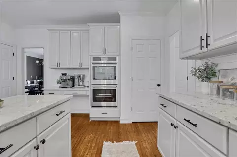 Kitchen - 550 Heron Run Ct, Milton, GA 30004 photo 5 of 5