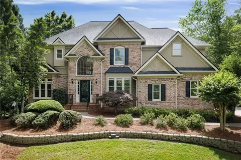 46 Lakecrest Cir, Suwanee, GA 30024