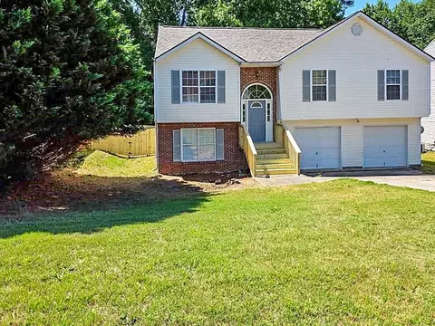 2710 Kayla Ct, Atlanta, GA 30349