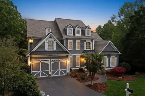 26 Sourwood Cir, Dawsonville, GA 30534