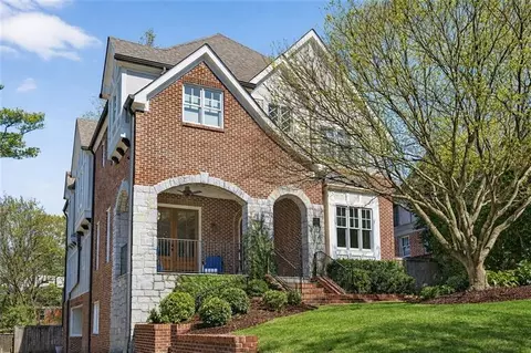 750 Yorkshire Rd N, Atlanta, GA 30306