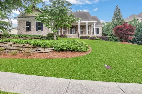 910 Windsor Creek Dr, Grayson, GA 30017