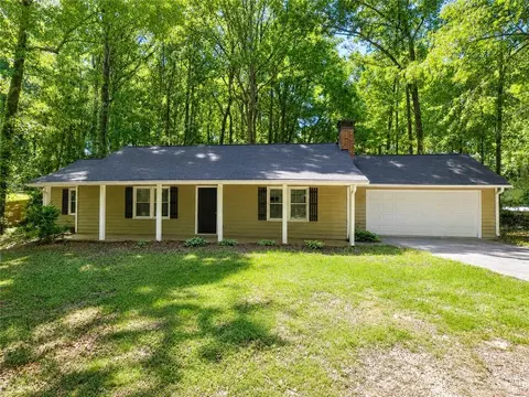 457 Teague Dr NW, Kennesaw, GA 30152