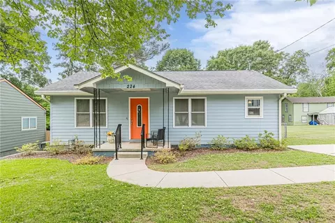 224 Birch St, Hapeville, GA 30354