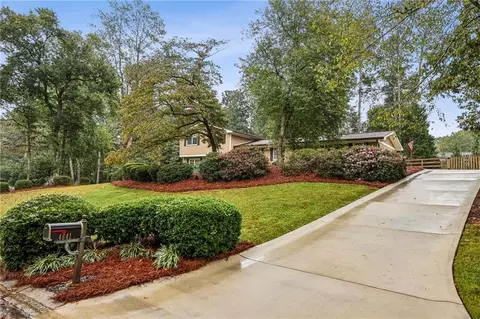 4641 Brunning Ct, Dunwoody, GA 30338