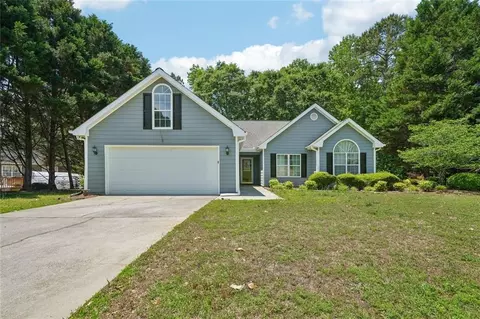 420 Towler Ct, Loganville, GA 30052