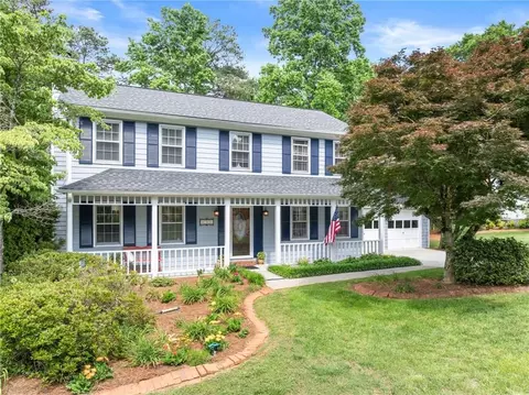 1087 Spring Mill Dr SW, Lilburn, GA 30047