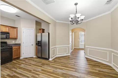Entry Way - 1924 Dilcrest Dr, Duluth, GA 30096 photo 3 of 8