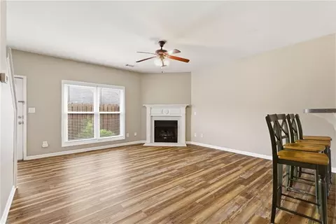 Living - 1924 Dilcrest Dr, Duluth, GA 30096 photo 2 of 4
