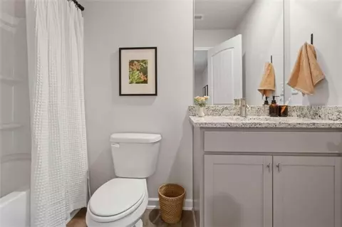 Bath - 115 Meadowview Dr, Temple, GA 30179 photo 2 of 5