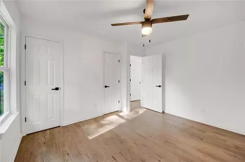 910 Forest Path, Stone Mountain, GA 30088 photo 13