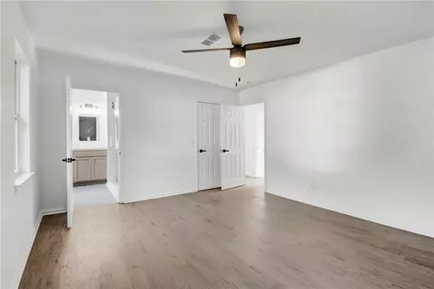 910 Forest Path, Stone Mountain, GA 30088 photo 17