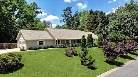 2861 Interlaken Dr, Marietta, GA 30062