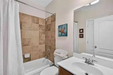 Bath - 2564 Niblick Way, Duluth, GA 30097 photo 1 of 4