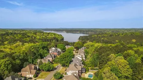 View/Area - 520 Waterside Ct, Canton, GA 30114 photo 3 of 6