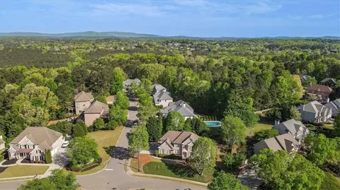 View/Area - 520 Waterside Ct, Canton, GA 30114 photo 2 of 6