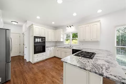 Kitchen - 520 Waterside Ct, Canton, GA 30114 photo 4 of 5