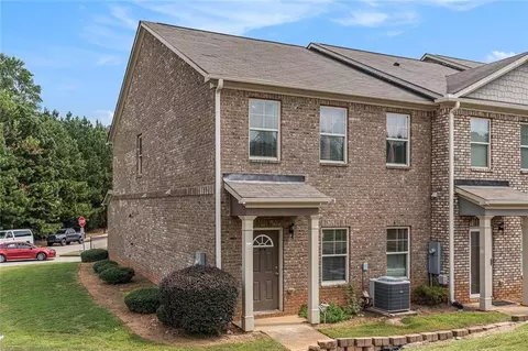 7442 Pine Brook Rd, Stockbridge, GA 30281