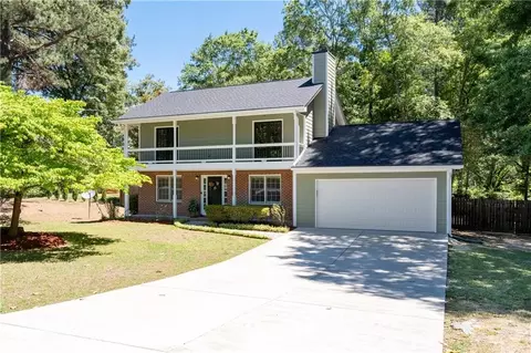 2526 Ashworth Lake Rd, Snellville, GA 30078