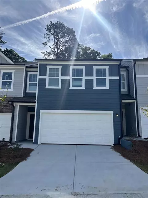 3033 Osier Cir, Douglasville, GA 30135
