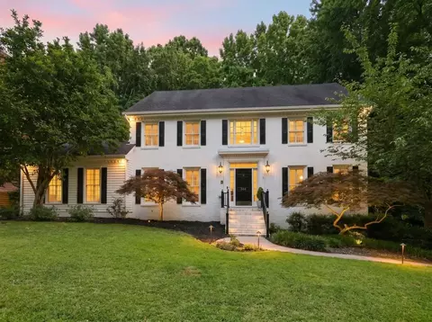 898 Byrnwyck Rd NE, Atlanta, GA 30319