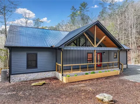 641 Bryant Farm Ln, Ellijay, GA 30540