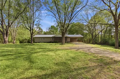 6668 Belton Bridge Rd, Lula, GA 30554