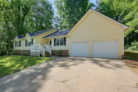 1012 Atherton Ln, Woodstock, GA 30189