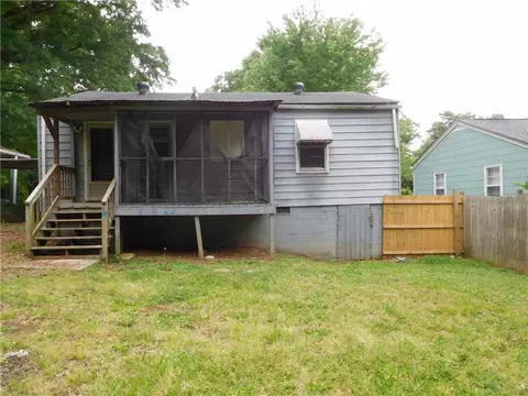 Exterior - 2803 Maple Rd SE, Rome, GA 30161 photo 6 of 7