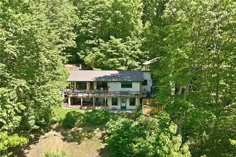 46 Spartan Ln, Rabun Gap, GA 30568