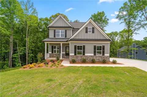 500 Benson Meadows Dr, Dallas, GA 30157