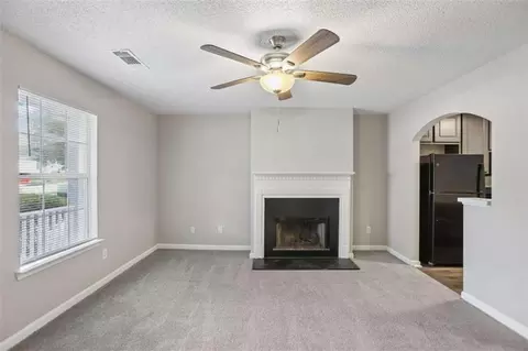 6758 Biscayne Blvd, Rex, GA 30273 photo 8