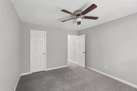 6758 Biscayne Blvd, Rex, GA 30273 photo 17