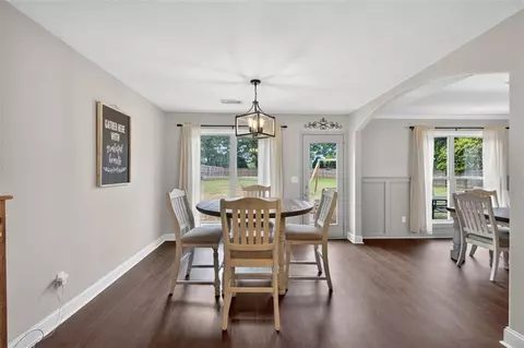 Dining - 20 Overlook Ln, Jefferson, GA 30549 photo 3 of 4