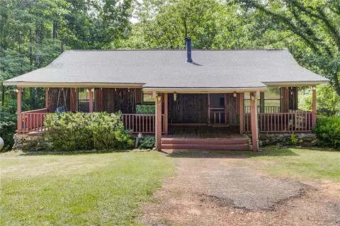 8176 E Highway 5, Whitesburg, GA 30185