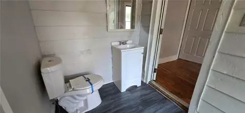 Bath - 8 Spruce St, Porterdale, GA 30014 photo 2 of 5