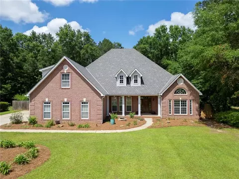 102 Seven Pines Ct, Perry, GA 31069
