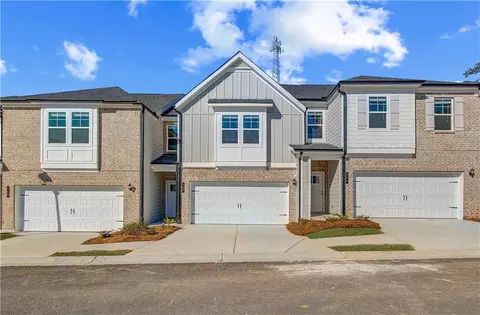 651 Treasure Dr, Stockbridge, GA 30281