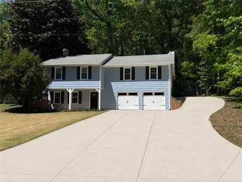 2672 Fairfield Dr SW, Marietta, GA 30064