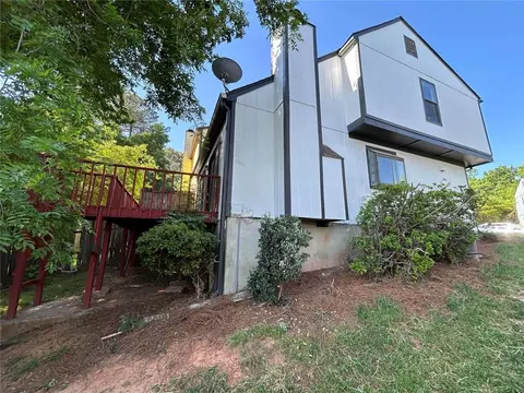 1174 Ridgecrest Ln SE, Smyrna, GA 30080