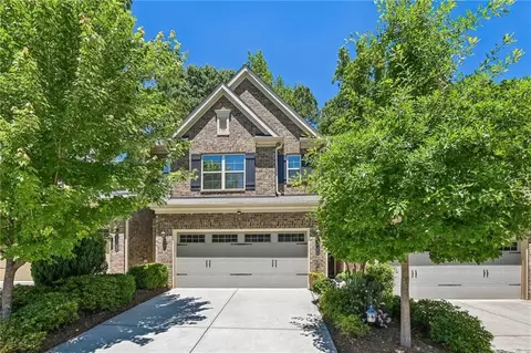 1426 Lanier Vista Dr, Buford, GA 30518